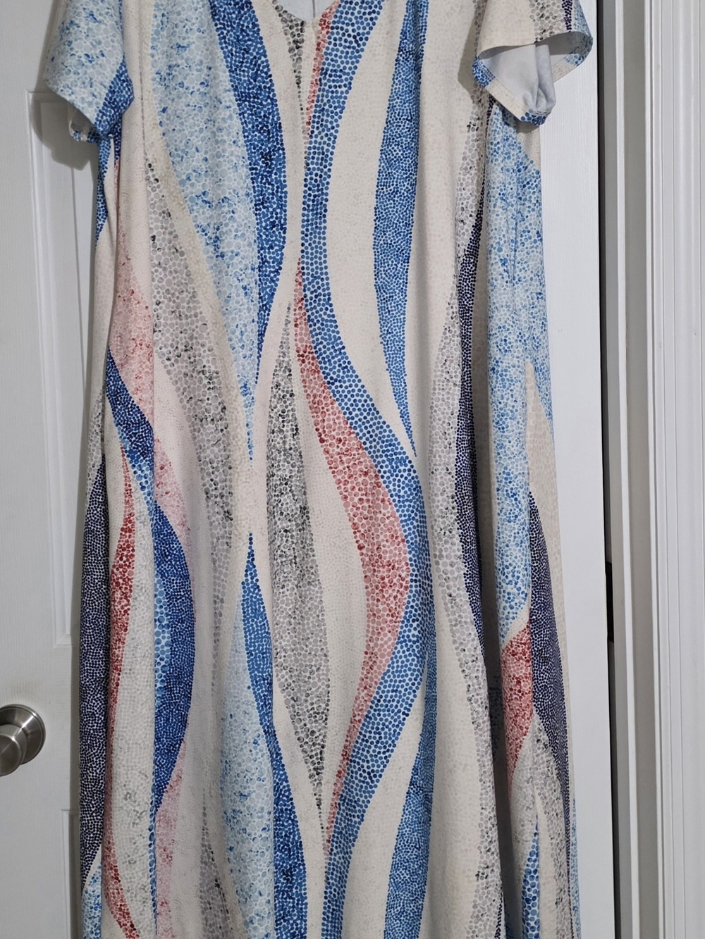 Abstract Wave Print Maxi Dress in Cream, Blue & Pink